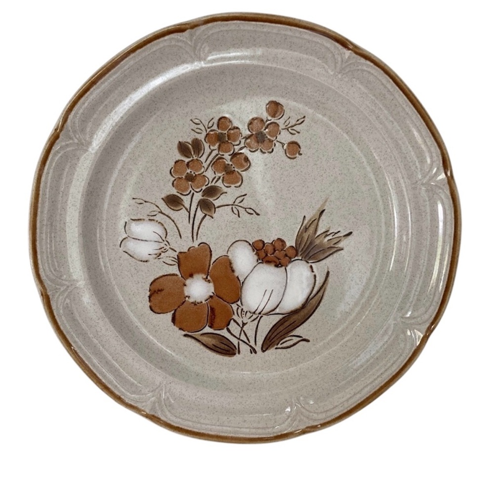 1970’s Hearthside Baroque Autumn Fair Dinner Plate